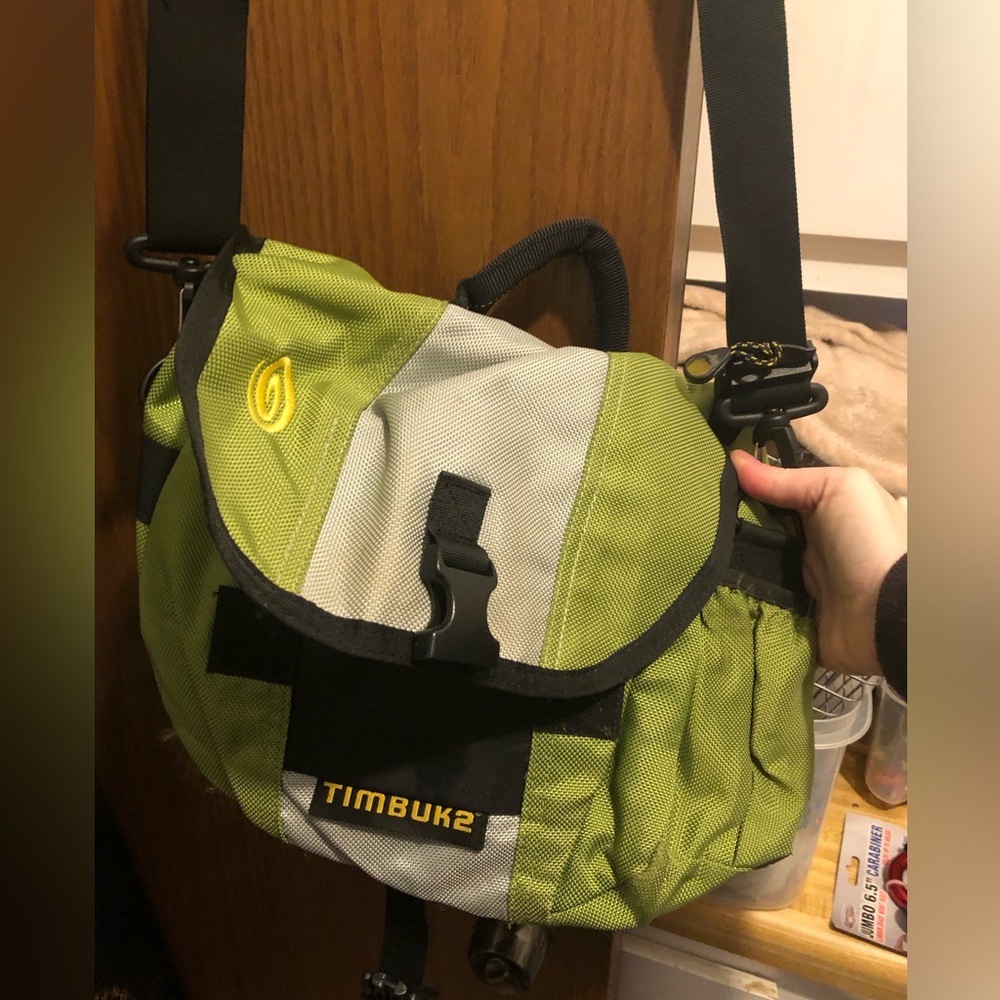 COPY 2 - Timbuk2 Netbook or Tablet Bag- 737 $40 or $35 w/offer